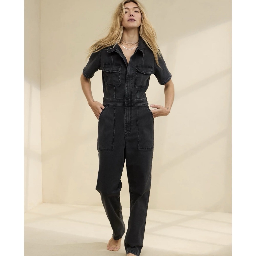 AERIE Utility Jumpsuit Womens Size M Denim Charcoal Ash Black Short Sleeve NEW!